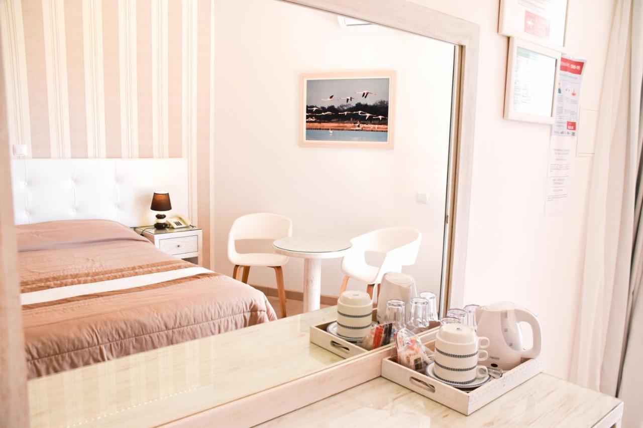 Vila Formosa Al-Estabelecimento De Hospedagem,Quartos-Rooms Monte Gordo Esterno foto