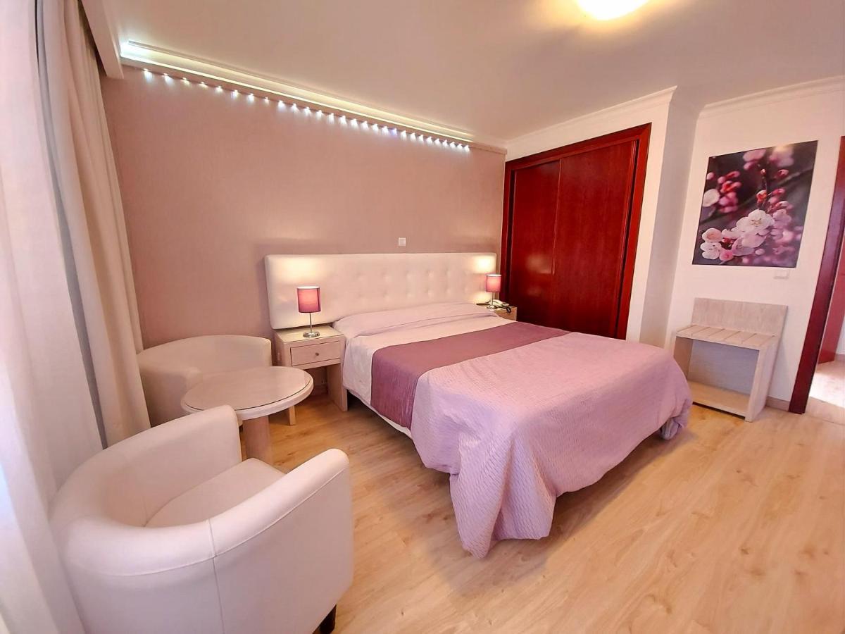 Vila Formosa Al-Estabelecimento De Hospedagem,Quartos-Rooms Monte Gordo Esterno foto