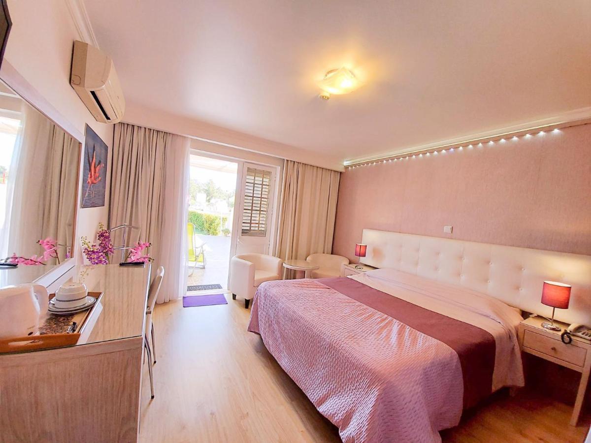 Vila Formosa Al-Estabelecimento De Hospedagem,Quartos-Rooms Monte Gordo Esterno foto