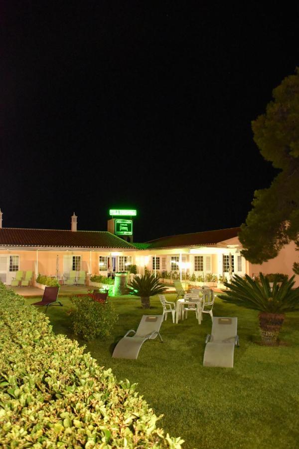 Vila Formosa Al-Estabelecimento De Hospedagem,Quartos-Rooms Monte Gordo Esterno foto