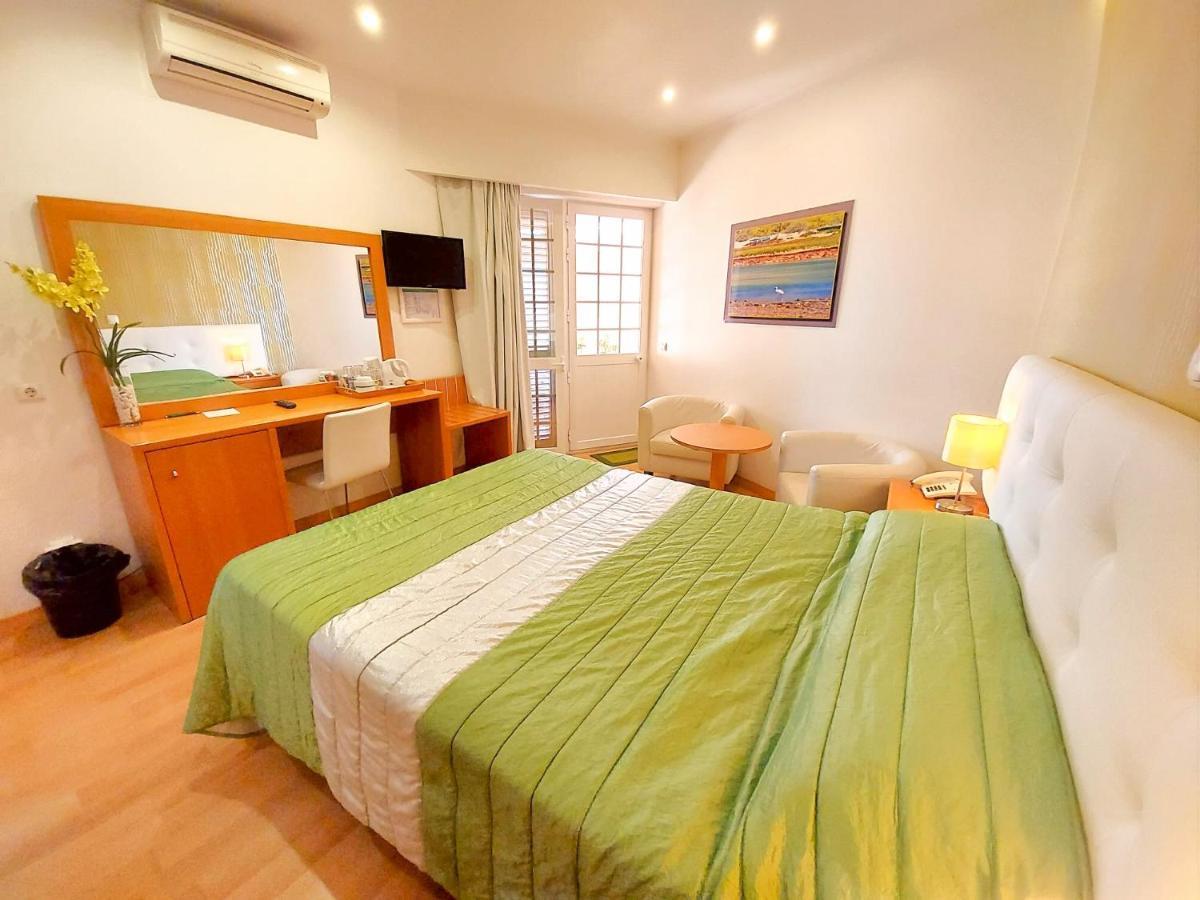 Vila Formosa Al-Estabelecimento De Hospedagem,Quartos-Rooms Monte Gordo Esterno foto
