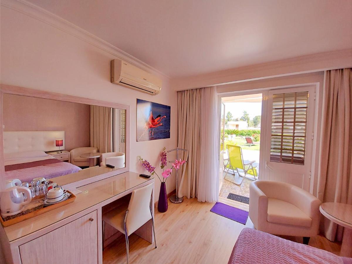Vila Formosa Al-Estabelecimento De Hospedagem,Quartos-Rooms Monte Gordo Esterno foto