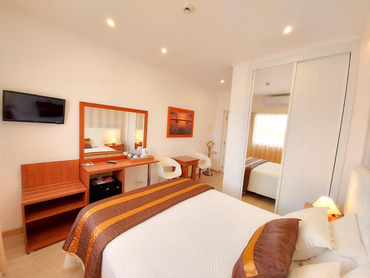 Vila Formosa Al-Estabelecimento De Hospedagem,Quartos-Rooms Monte Gordo Esterno foto