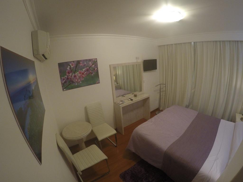 Vila Formosa Al-Estabelecimento De Hospedagem,Quartos-Rooms Monte Gordo Esterno foto