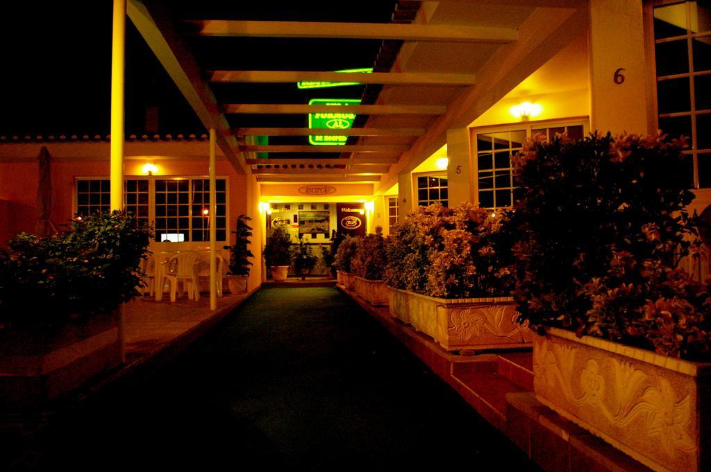 Vila Formosa Al-Estabelecimento De Hospedagem,Quartos-Rooms Monte Gordo Esterno foto